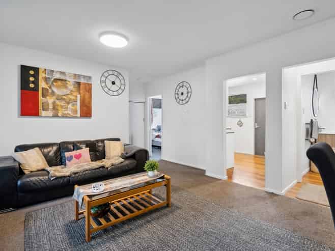 10/17A Miro Street, Trentham