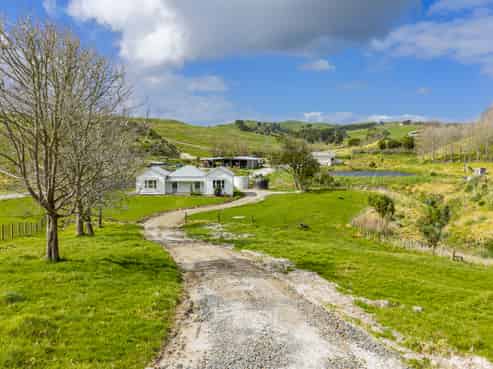 155 Marohemo Road, Maungaturoto