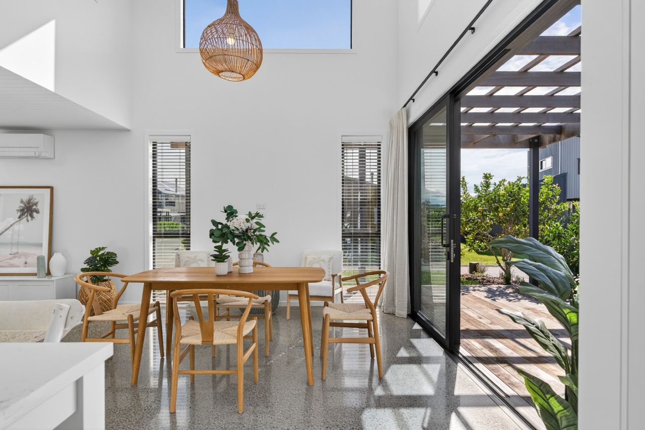 Brand new home for $1,050,000! - Aanzicht 4