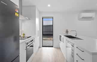 4 Foster Place, Amberley