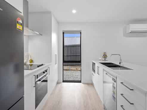 4 Foster Place, Amberley