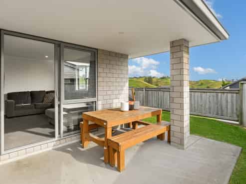 1 Antrim Glade, Welcome Bay