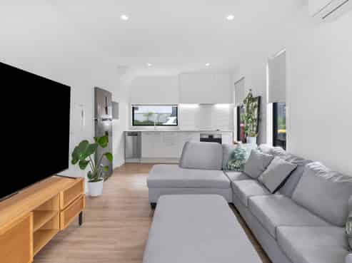 2/32 Leybourne Circle, Glen Innes