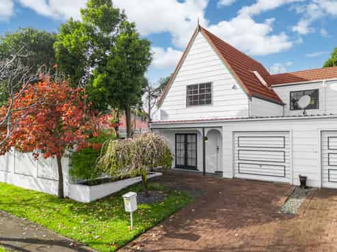 1/2 Kitewao Street, Northcote