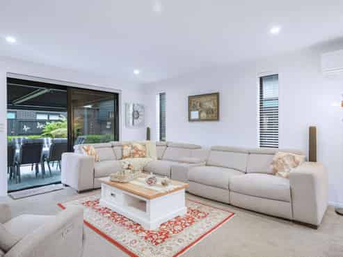 5 Guillaume Street, Greenhill Park