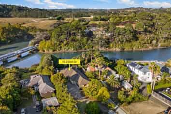 15 Elliot Street, Riverhead