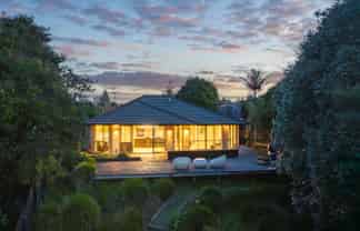 15 Elliot Street, Riverhead