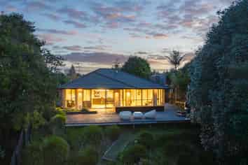 15 Elliot Street, Riverhead