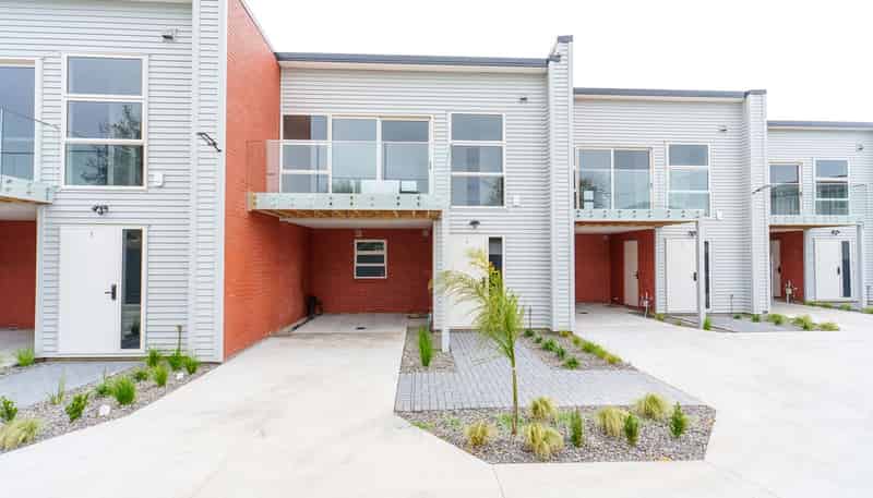 14 Sunlands Drive, Manurewa