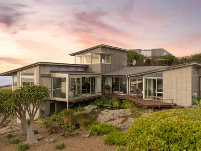 13 Cirrus Lane, Redcliffs