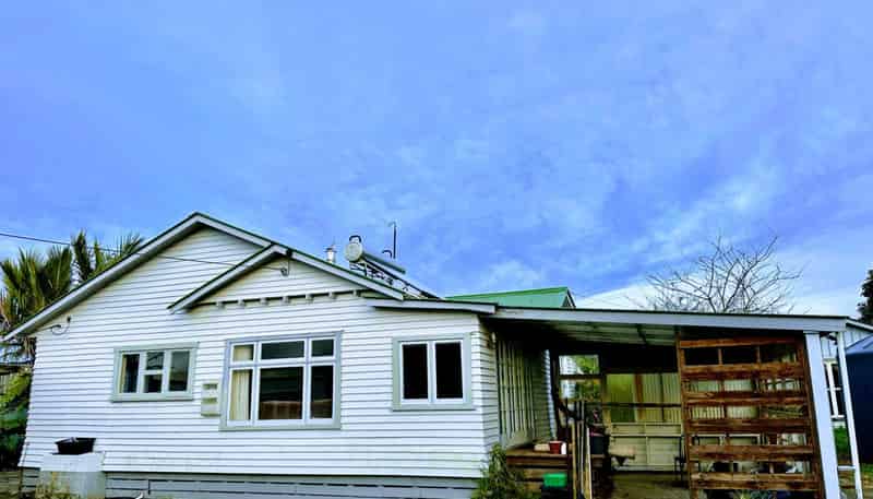 5-7 Wharf Road, Karamea