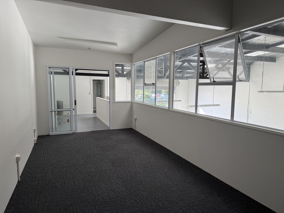 Industrial Unit with Container Access - Vista 2