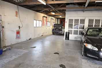 Garage/workshop