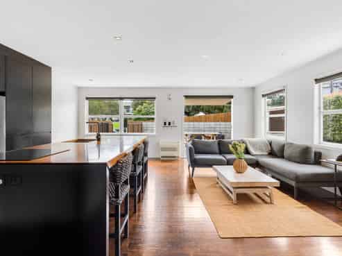 15 Te Pene Road, Maraetai