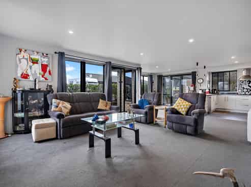 10 Black Rock Way, Paeroa