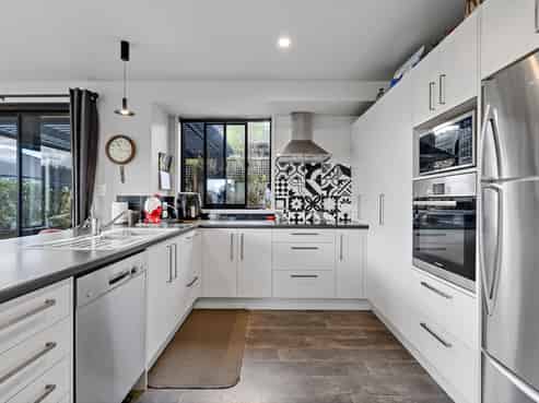 10 Black Rock Way, Paeroa