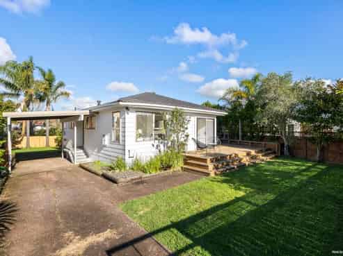 7 Darren Crescent, Half Moon Bay