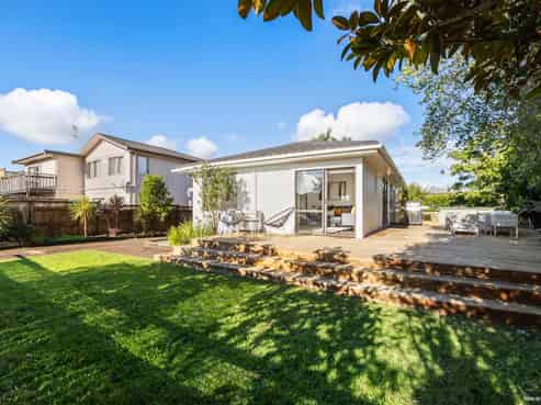 7 Darren Crescent, Half Moon Bay