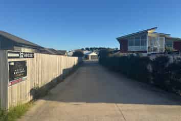 32E Bunyan Road, Coastlands