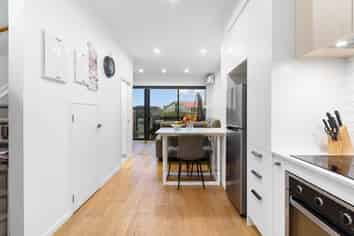 83  Waipuhinui Way, Wiri