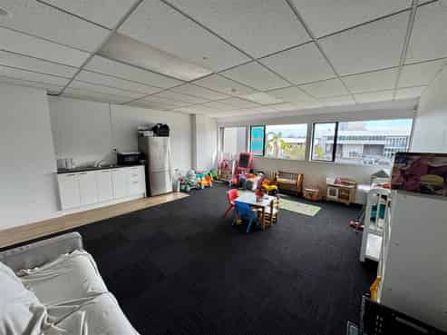 CBRE | AFFORDABLE Modern Office Space in Airport