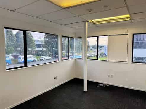 CBRE | AFFORDABLE Modern Office Space in Airport