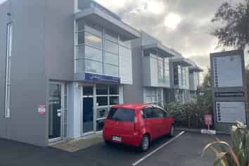 Ferrymead office 55sqm