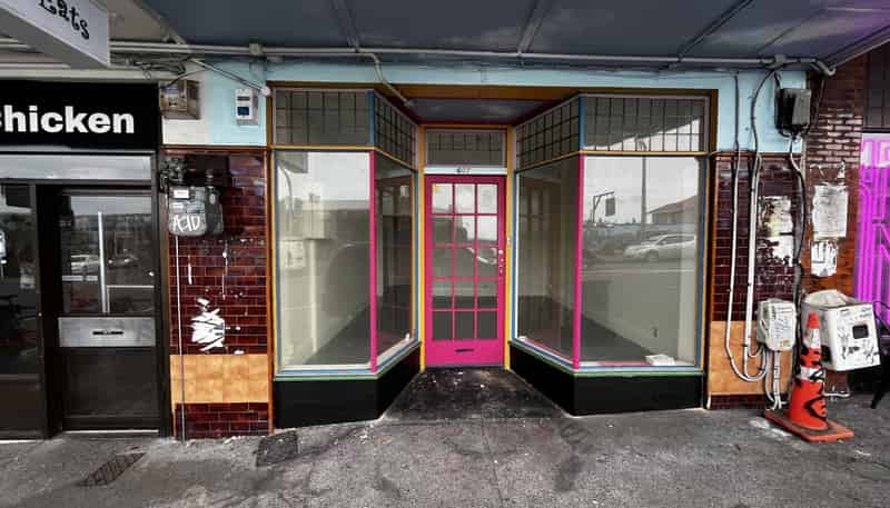 607 New North Road, Morningside