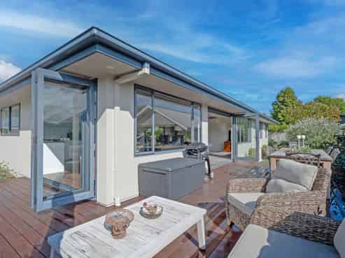 14 Lakemere Way, Kinloch