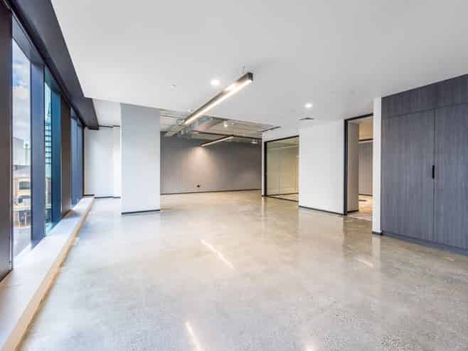 Premium podium office in Pacifica Tower