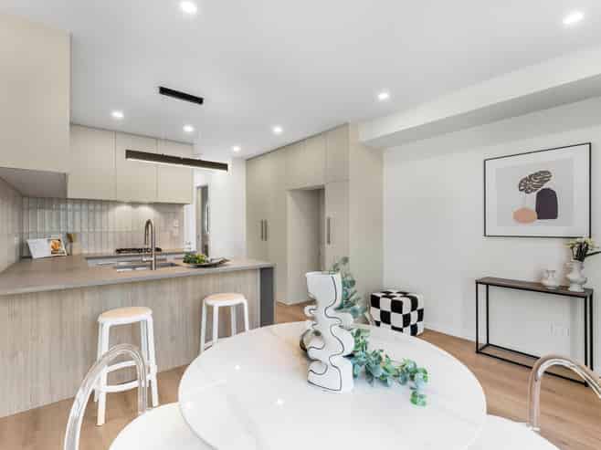 4 & 7/1 Waiohua Road, Greenlane