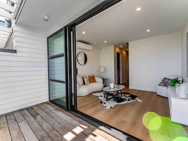 4 & 7/1 Waiohua Road, Greenlane