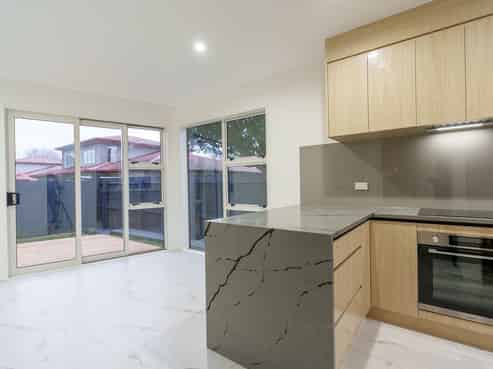 6/14 Sunlands Drive, Manurewa