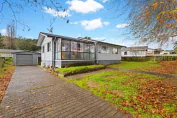 24 Redcrest Avenue, Red Hill