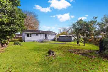 24 Redcrest Avenue, Red Hill