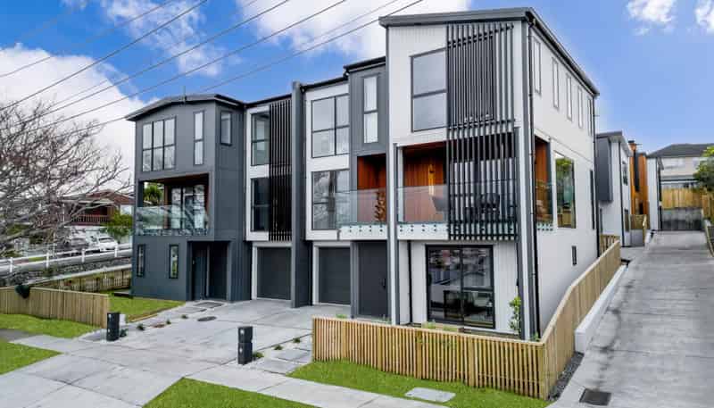 2A-2F  Rangitoto Terrace, Milford