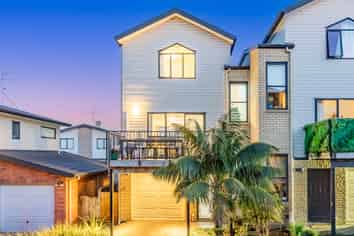 28/172 Mcleod Road, Te Atatu South