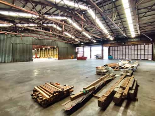 Premier offering: impressive >1000sqm warehouse