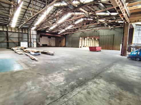 Premier offering: impressive >1000sqm warehouse