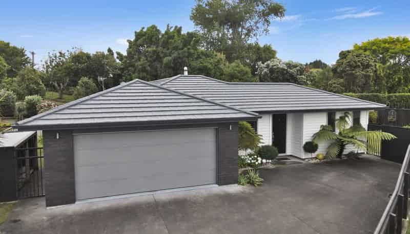 20 Brougham Place, Springvale