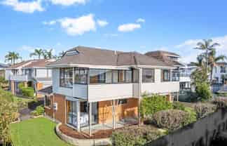 1/81 Oliver Road, Eastern Beach