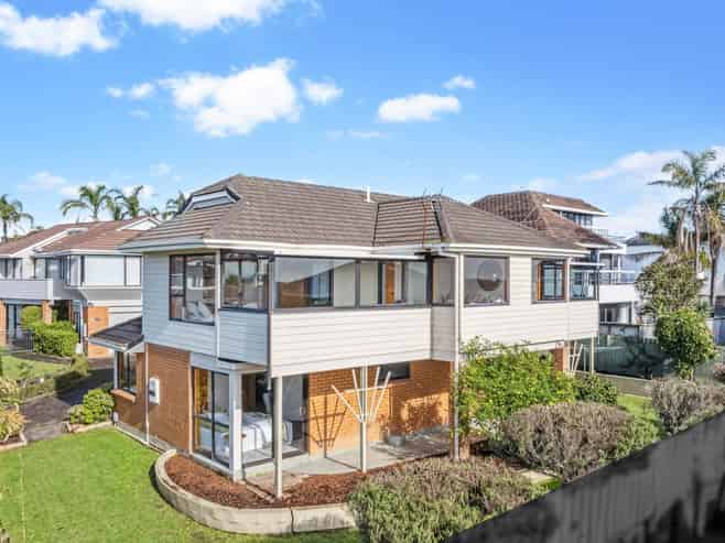 1/81 Oliver Road, Eastern Beach
