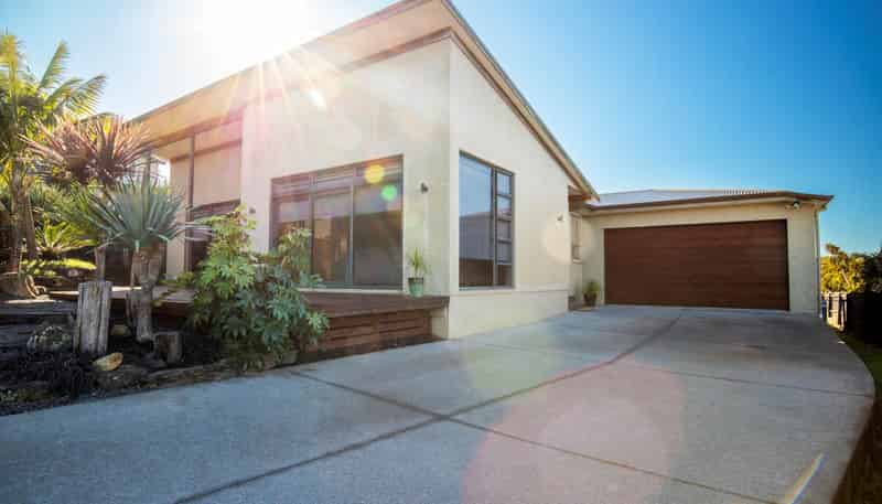 6 Ellivani Rise, Pukekohe