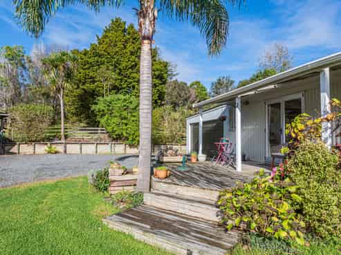4 Paparoa Station Road, Paparoa
