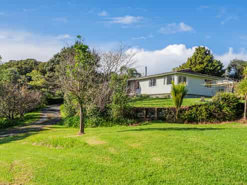 4 Paparoa Station Road, Paparoa