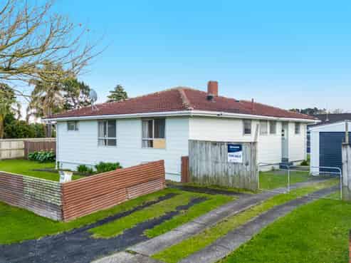19 Carey Place, Otara