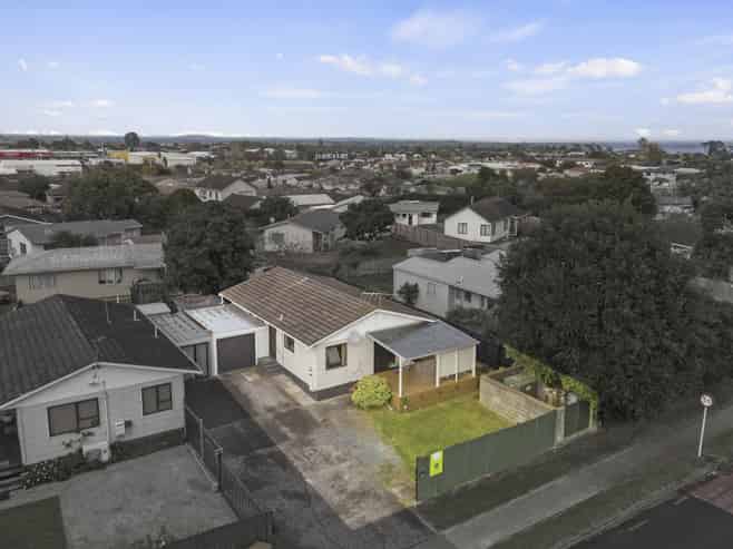 2/2 Burundi Avenue, Manurewa