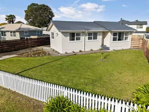 66 Tatariki Street, Rosehill