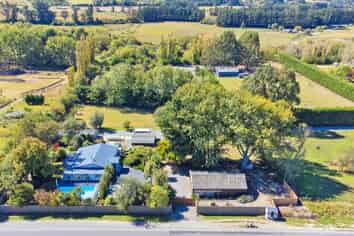 200 Loburn Whiterock Road, Loburn