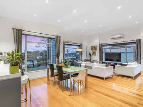 219 East Coast Road, Campbells Bay